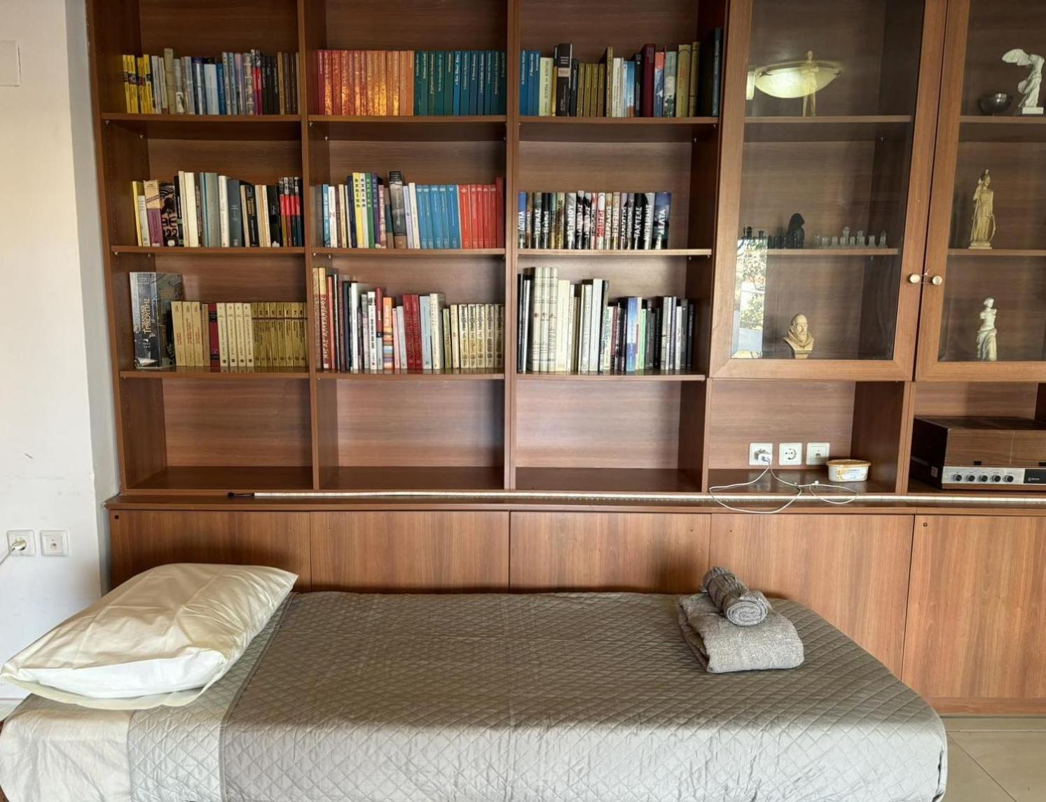 Bibliotheque Vintage Studio & Easy Garden Iraklio Exterior foto